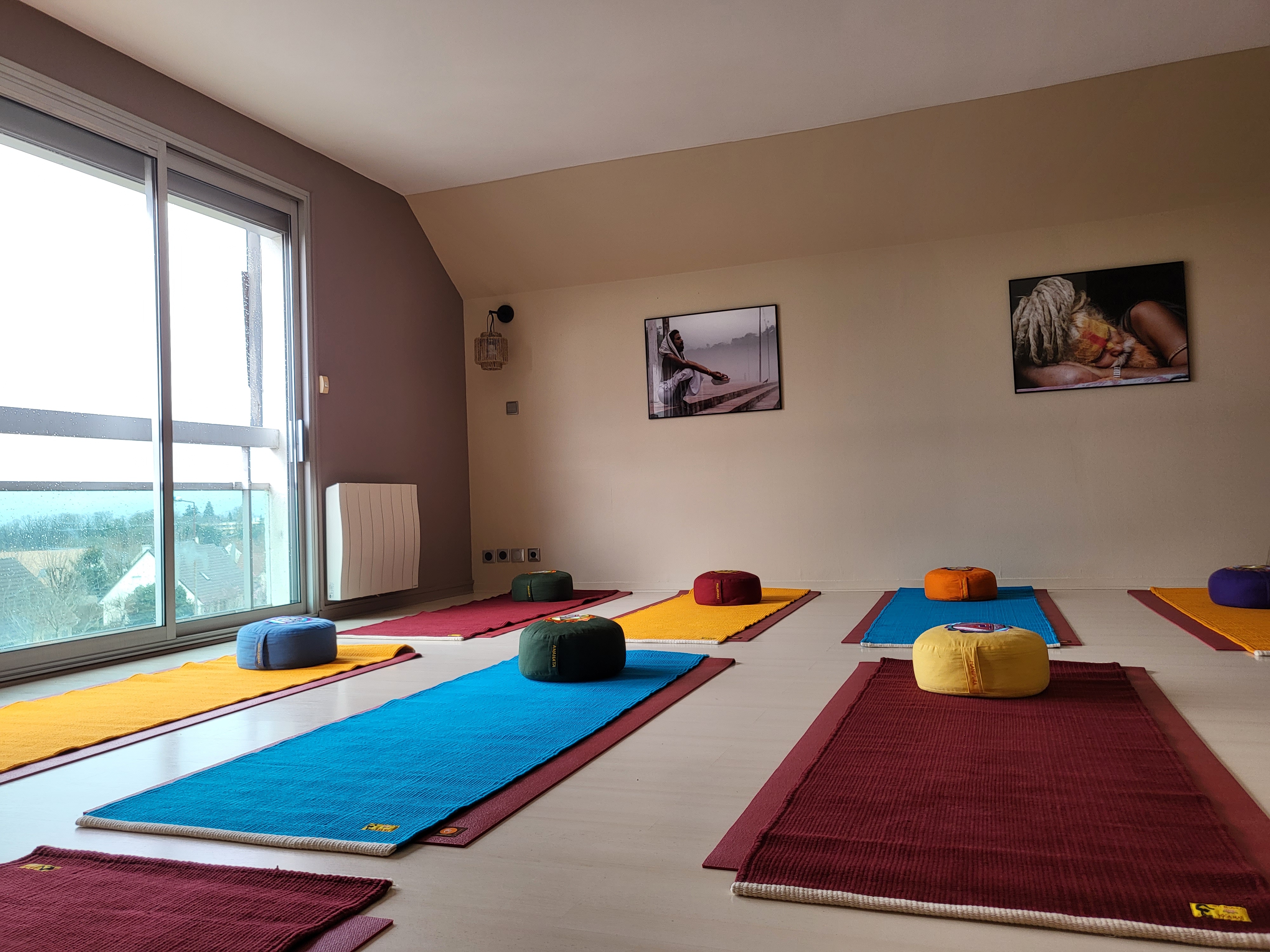 Salle de yoga à Mesnil-Esnard 
